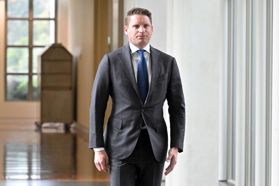 Libs closer to climate position after marathon talks