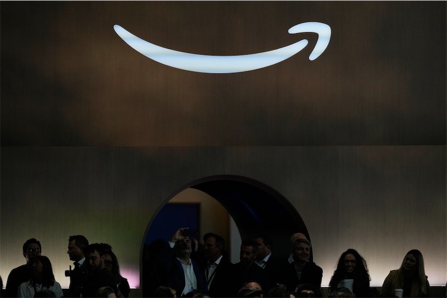 Websites, apps down in Amazon cloud unit outage