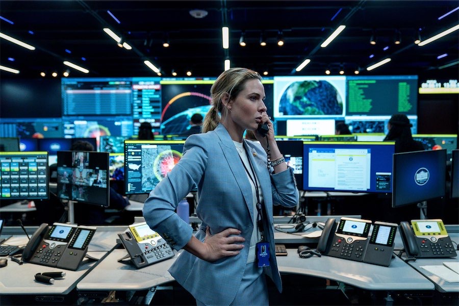 18 minutes to save the world, the stakes are high
