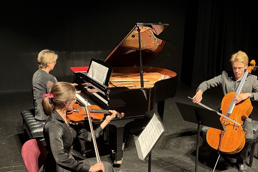 Baroque to jazz, everything’s Calm for Sandra France