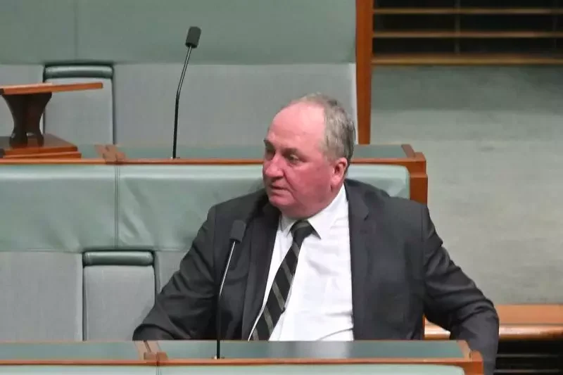 Joyce compares climate dispute to punching a journalist