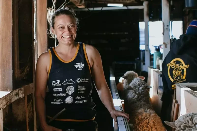 Nurse turned shearer awarded for busting rural stigmas