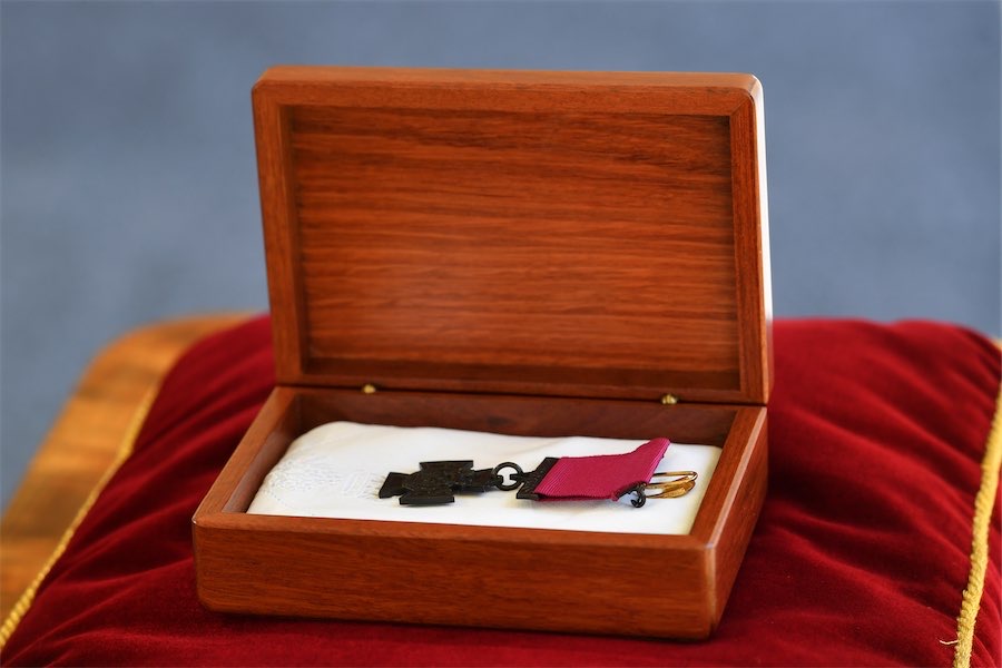 Remembrance eve glimpse of rarest bravery honour