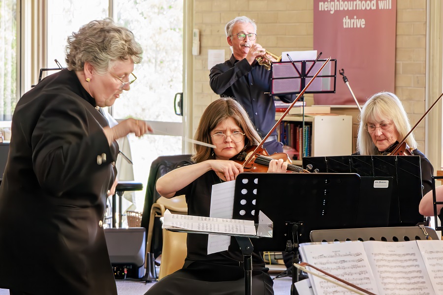 Challenging program of Swiss and Australian music