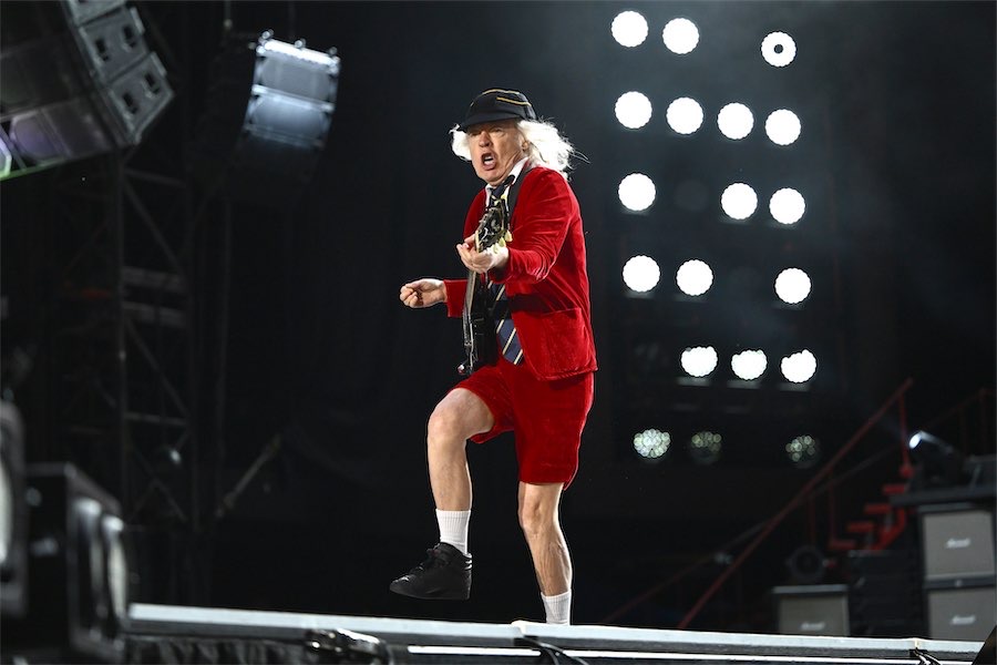 Fans thunderstruck with powerful AC/DC performance