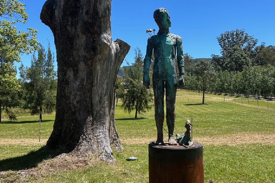 Local artist wins a prize at at Sculpture in the Valley
