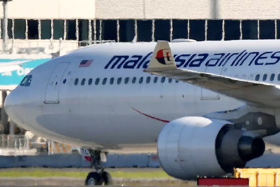 ‘Terrifying’: runway change leads to two near misses