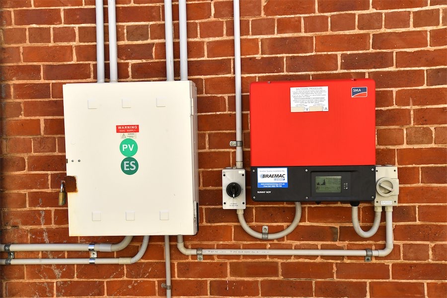 ‘Smash-hit’ battery scheme topped up, subsidies trimmed