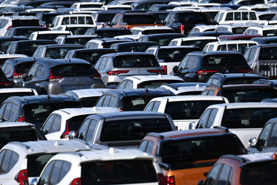 Motorists pooh pooh petrol for low-emission options