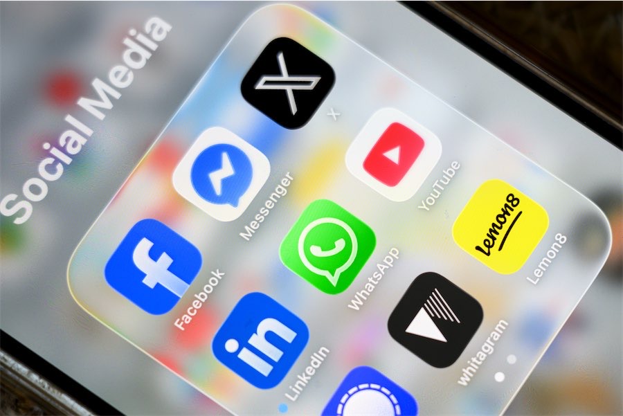 France flags laws to ban social media for children
