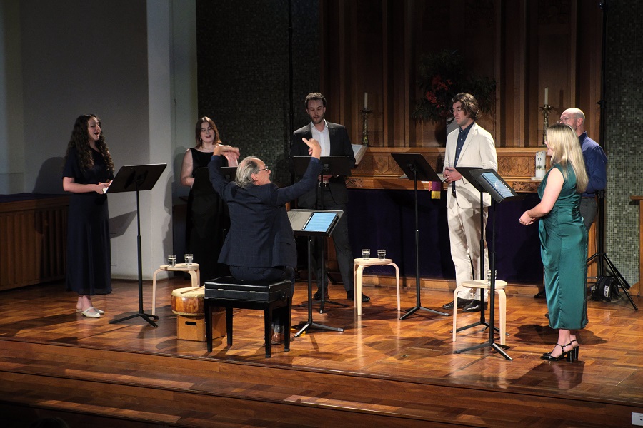 ‘Delightful’ concert captures the spirit of Christmas