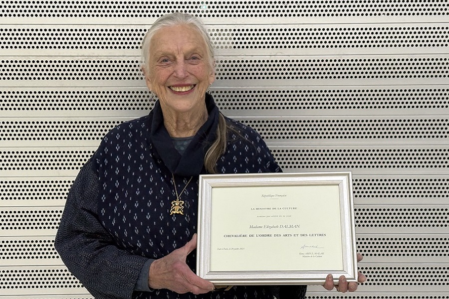 French gong for dance artist Elizabeth Dalman
