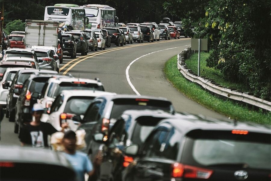 Are giant cars driving higher road deaths?