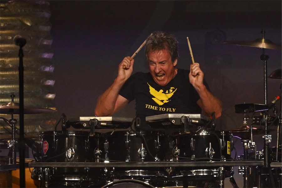 ‘Irreplaceable’: Midnight Oil drummer Rob Hirst dies