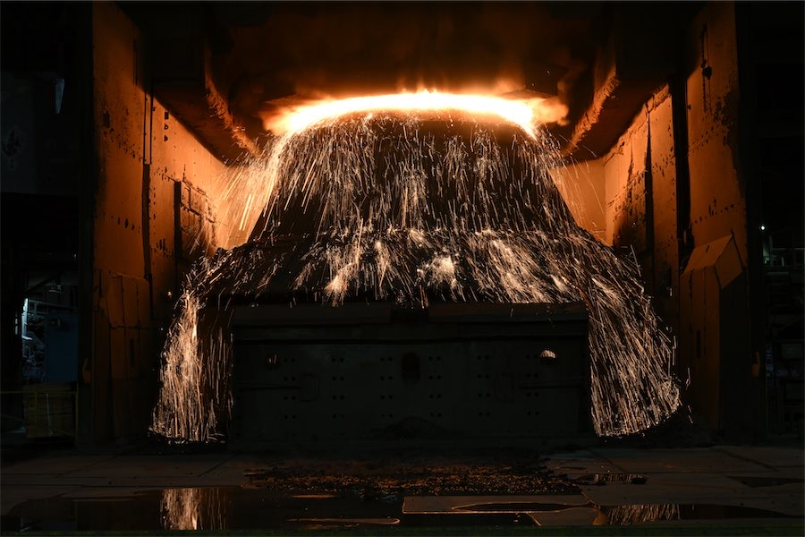 Big Aussie steelmaker mulling massive takeover offer