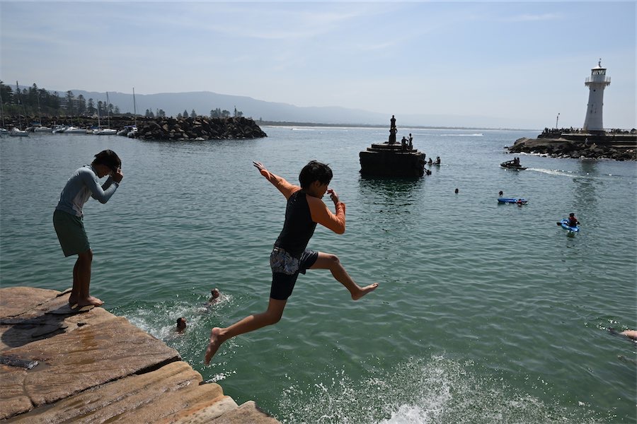 Worst since Black Summer: heatwave, bushfire threat