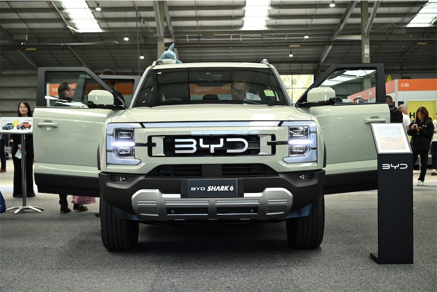 Hybrids, SUVs and utes race away with 2025 car sales