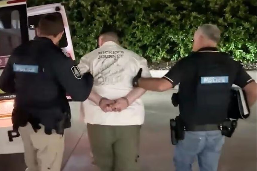 Man accused of making pipe bombs to remain behind bars