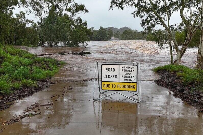 Far north battens down as potential cyclone closes in