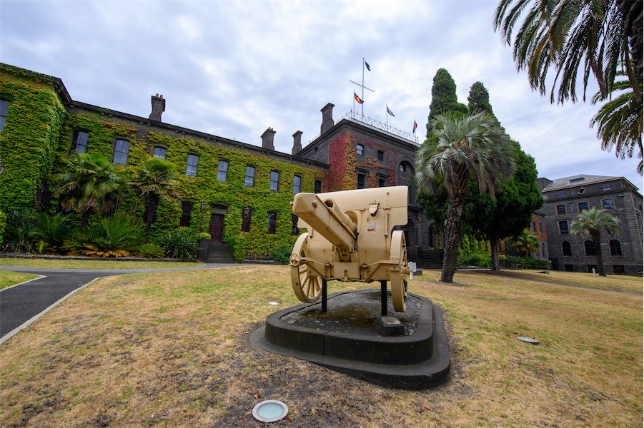 Veterans call to hold fire on Defence property sell-off