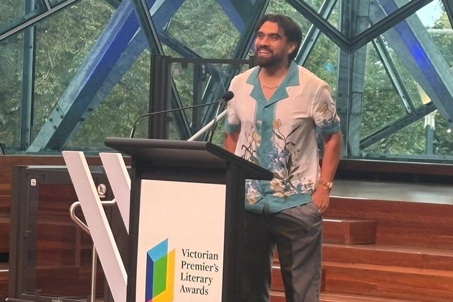 Local author wins Victorian fiction prize