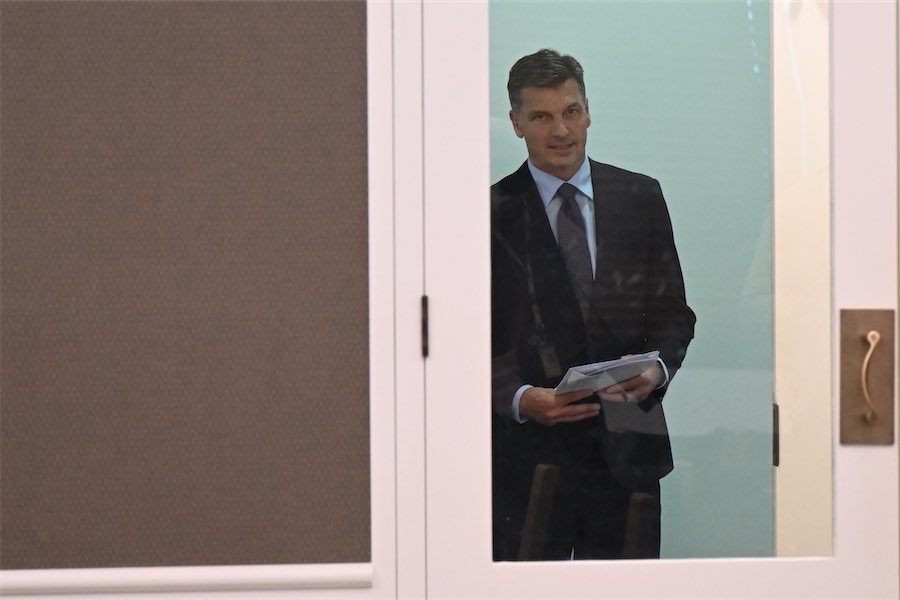 New leader stems bleeding as parliament returns
