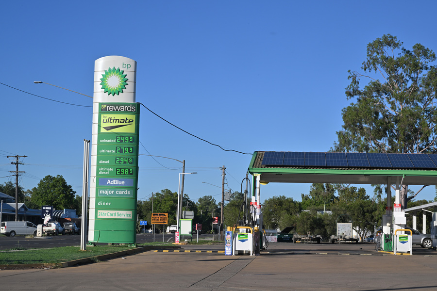 Motorists to wait weeks for fuel pain relief to kick in