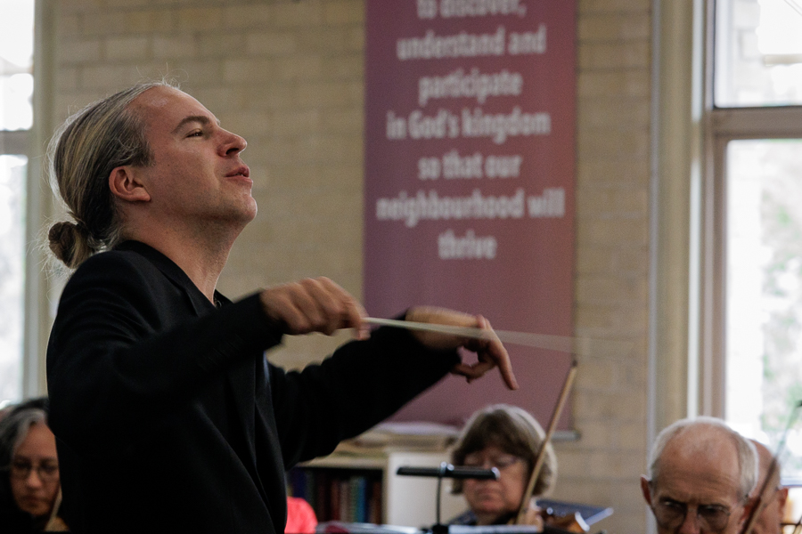 Daniel Röhn takes a bow. More, please