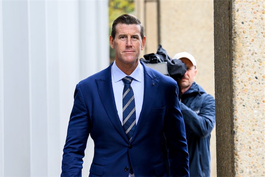 Accused war criminal Roberts-Smith vows to clear name