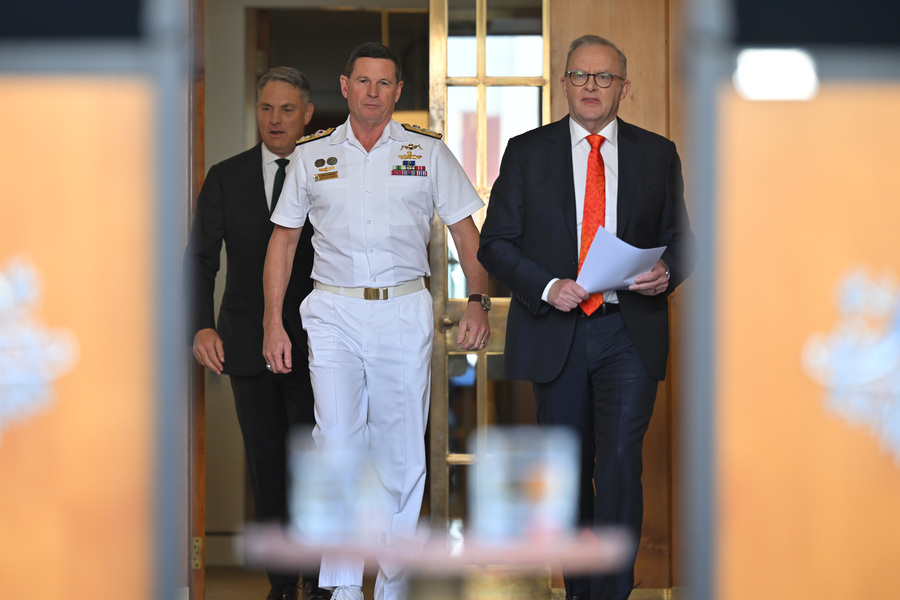 Navy boss to navigate defence through choppy waters