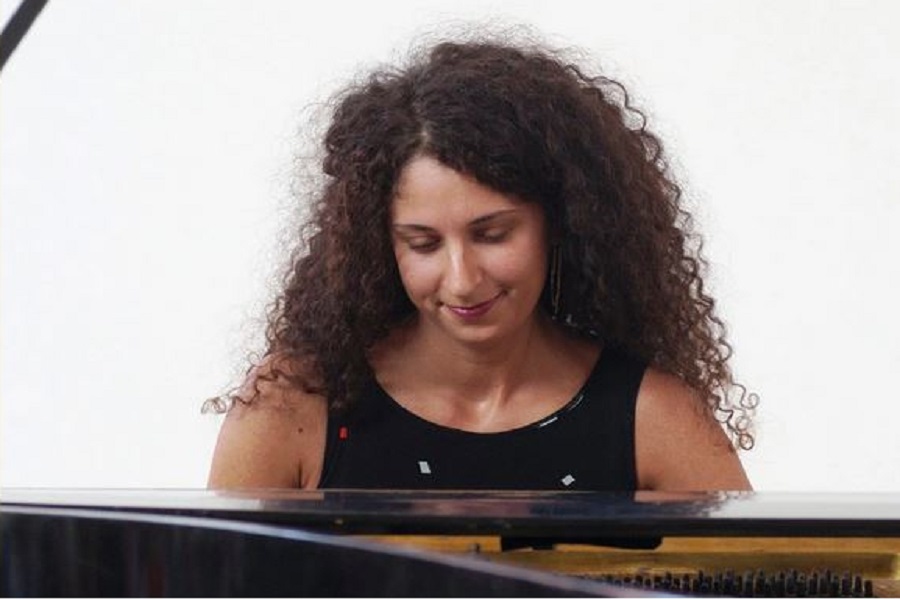 Pelliccioli plays with aplomb and the right touch of drama