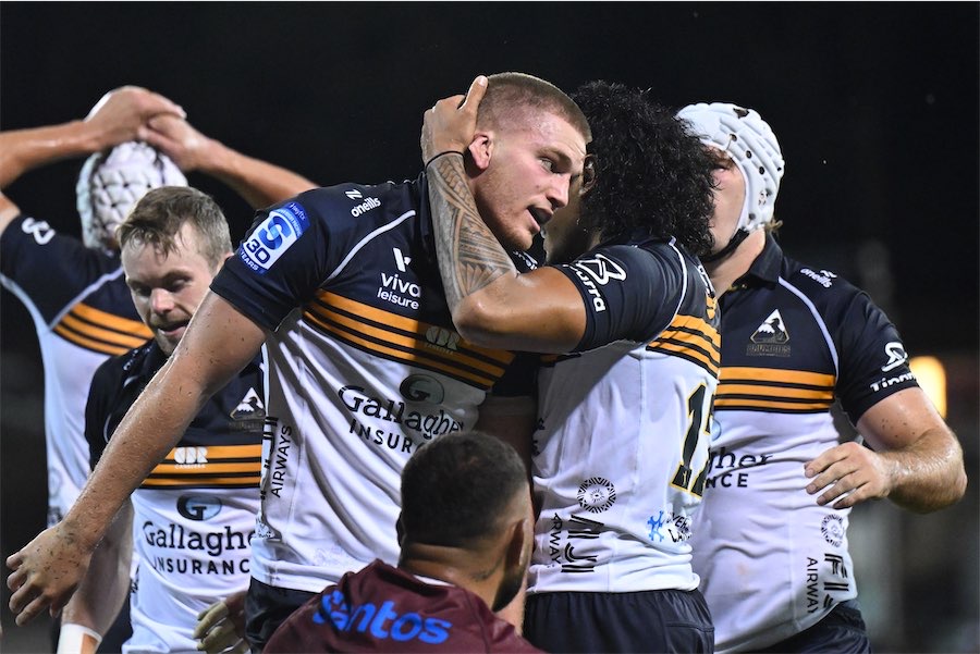 Larkham picks big guns for Brumbies’ crunch match