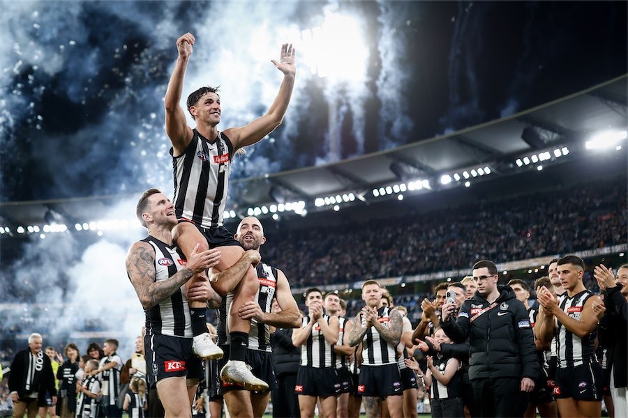 Pendlebury’s golden touch to mark AFL record