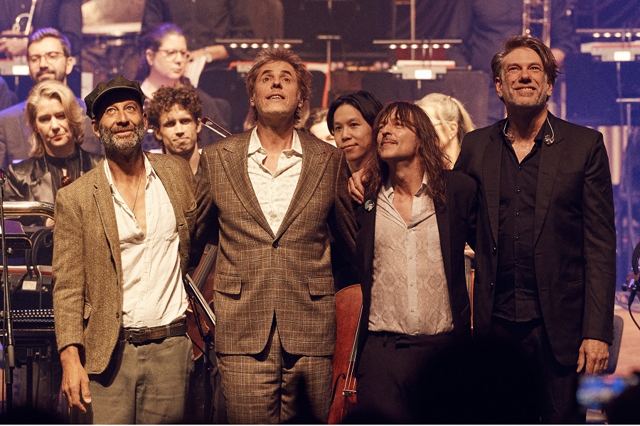 Carefully paced concert as The Whitlams meet the CSO