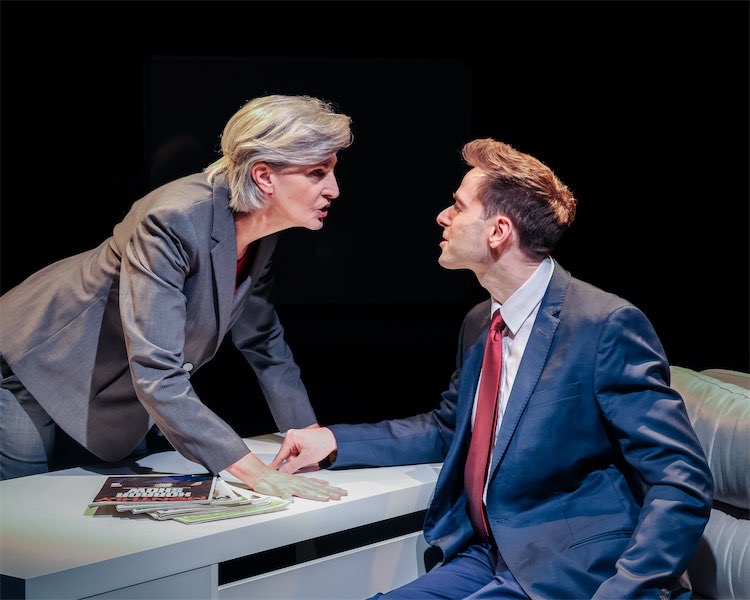 ‘Unauthorised’ Playback delivers a shot at Scott