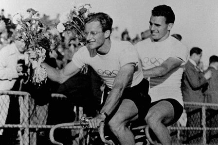 Remembering Russell who? Cycling’s Geelong Flyer