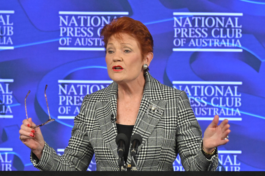 Hanson gets quite a bit off her chest
