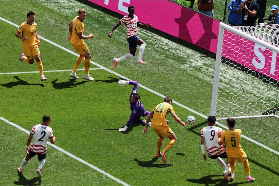 Socceroos boss defends selections after US loss
