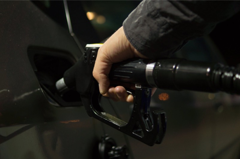 PM still hedging on extension of fuel tax discount