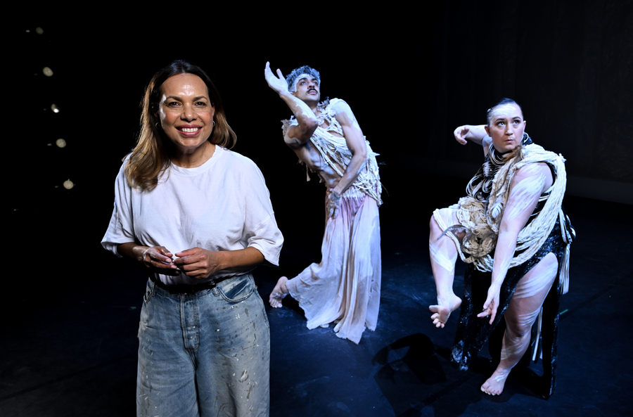 Australian dance troupe earns deadly international gong