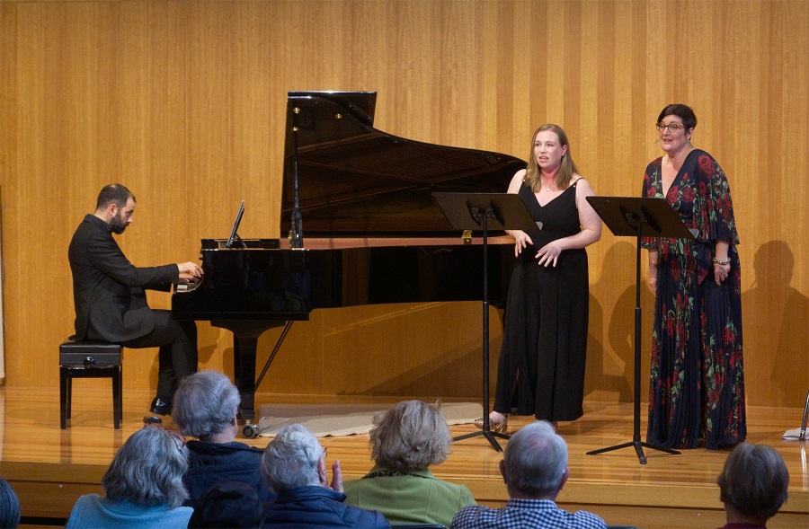 Recital in the style of 19th century bel canto singing