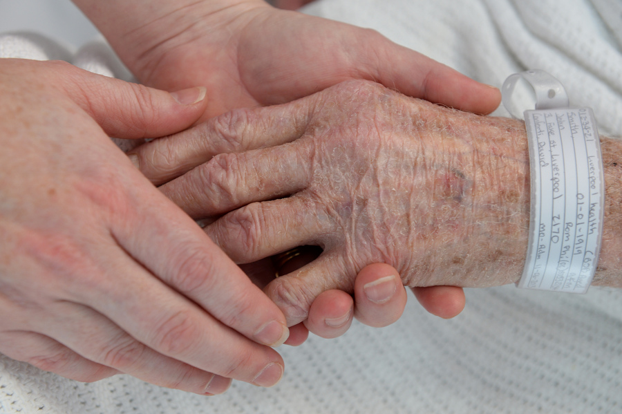‘Simple fix’: doctors plead to modernise assisted dying