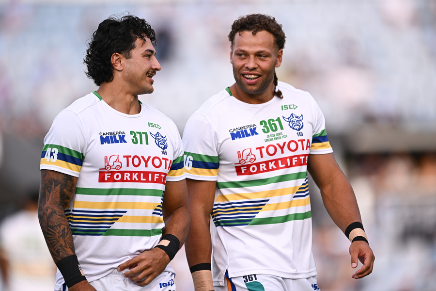 Star Raider responds to best friends’ contract rumours