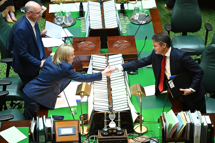 Victoria battle sends signals to federal players