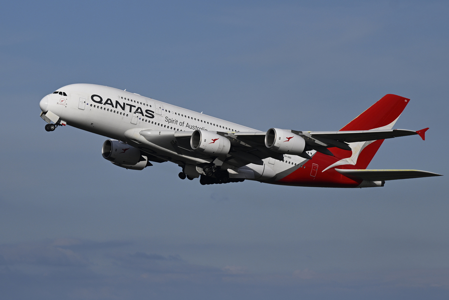 Qantas accelerates retirement of iconic wide-body jet