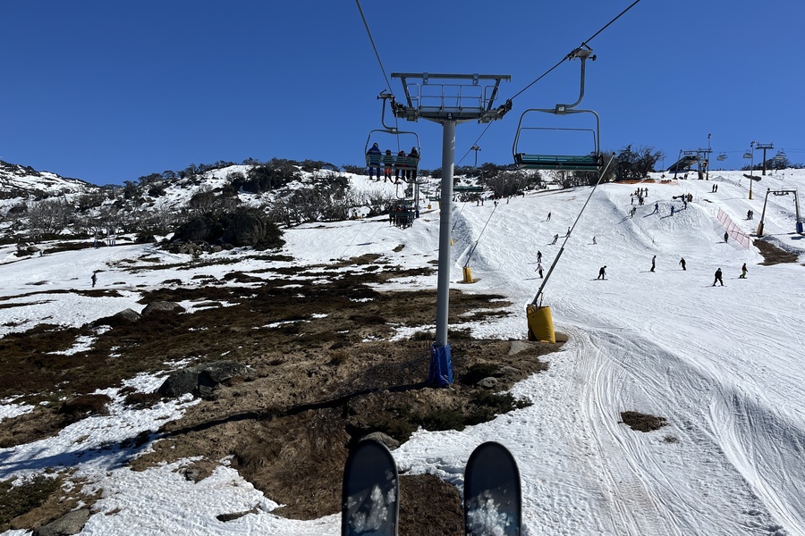 Record low snow marks harsh reality for ski sector