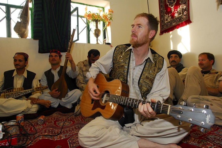 Smith's old guitar joins War Memorial collection