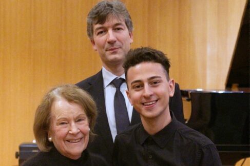 Young Canberra pianists strike winning notes