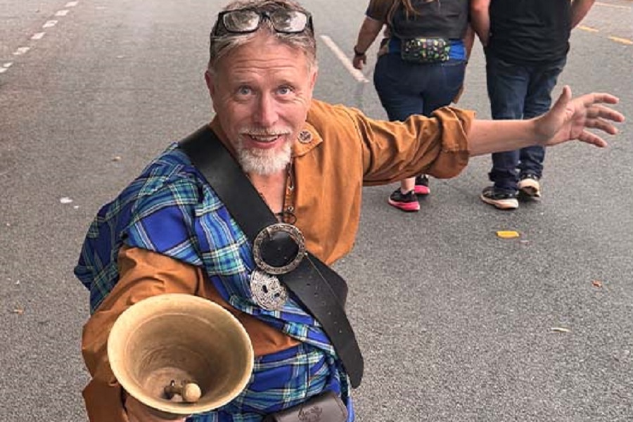 Canberra's town crier dead at 58