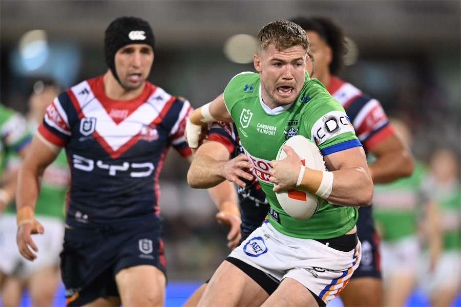 Chiefs in box seat to sign Young as Raiders pull offer